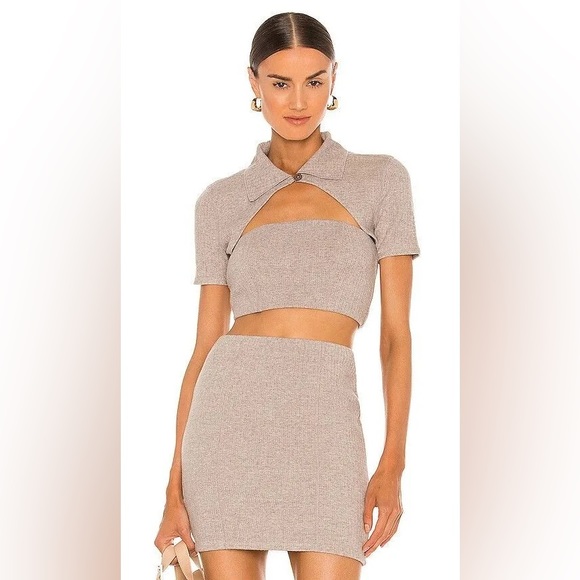 NWT Lovers and Friends Ivana Shrug - Picture 1 of 6